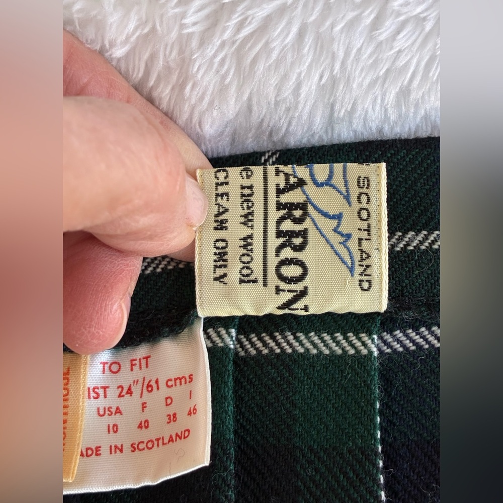 Lochcarron Graham of Montrose Wool Kilt Skirt Made in Scotland Girls 24” Waist - Picture 5 of 7